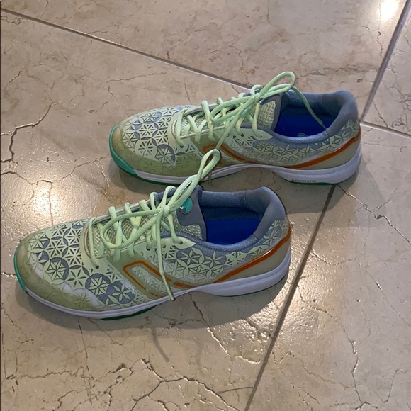 adidas adizero Ubersonic Aphrodite 9.5 - Picture 3 of 6